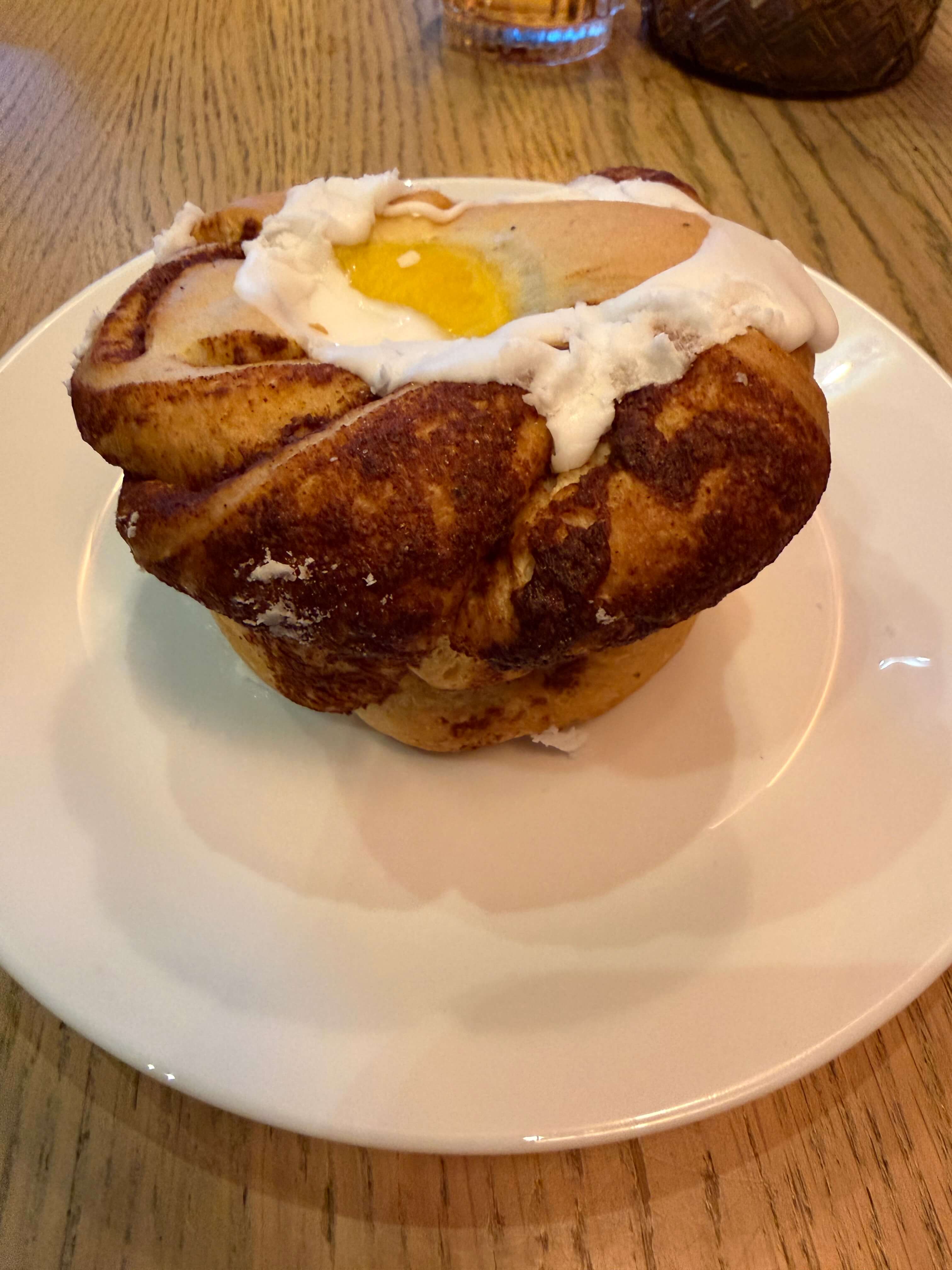 Foto av Jubileumsbolle fra Baker Hansen